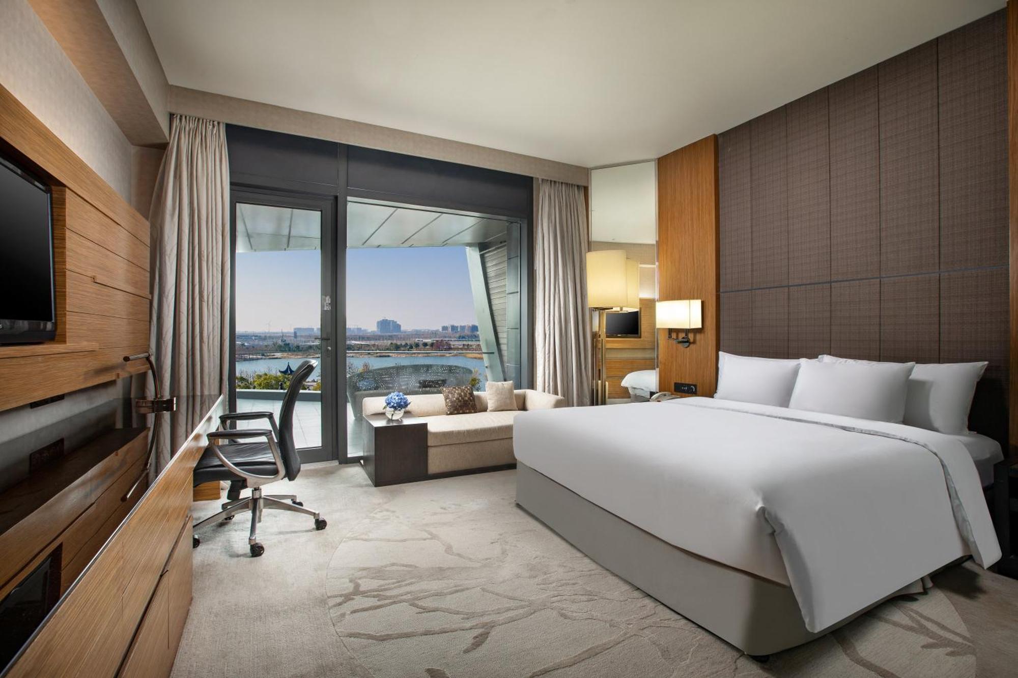 Intercontinental Shanghai Harbour City By Ihg Nanhui Exterior photo