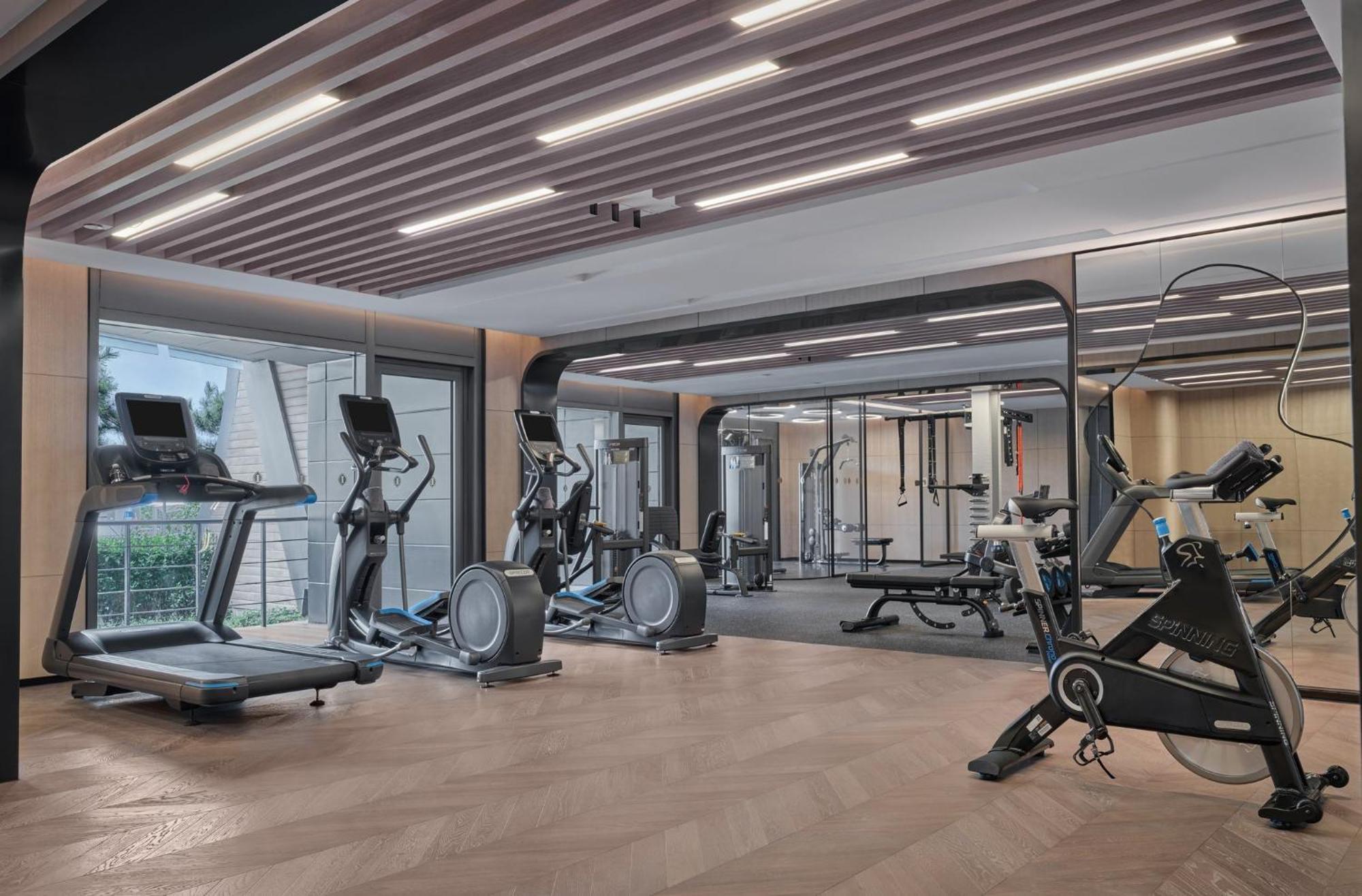 Intercontinental Shanghai Harbour City By Ihg Nanhui Exterior photo